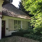 De Haen Luxury Villa: Private With Jacuzzi And Sauna